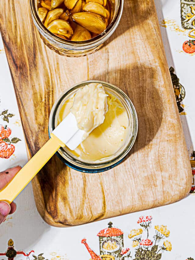 Whip Up a Batch of Homemade Honey Butter -